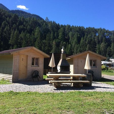 Camping Sur En Sent Buitenkant foto
