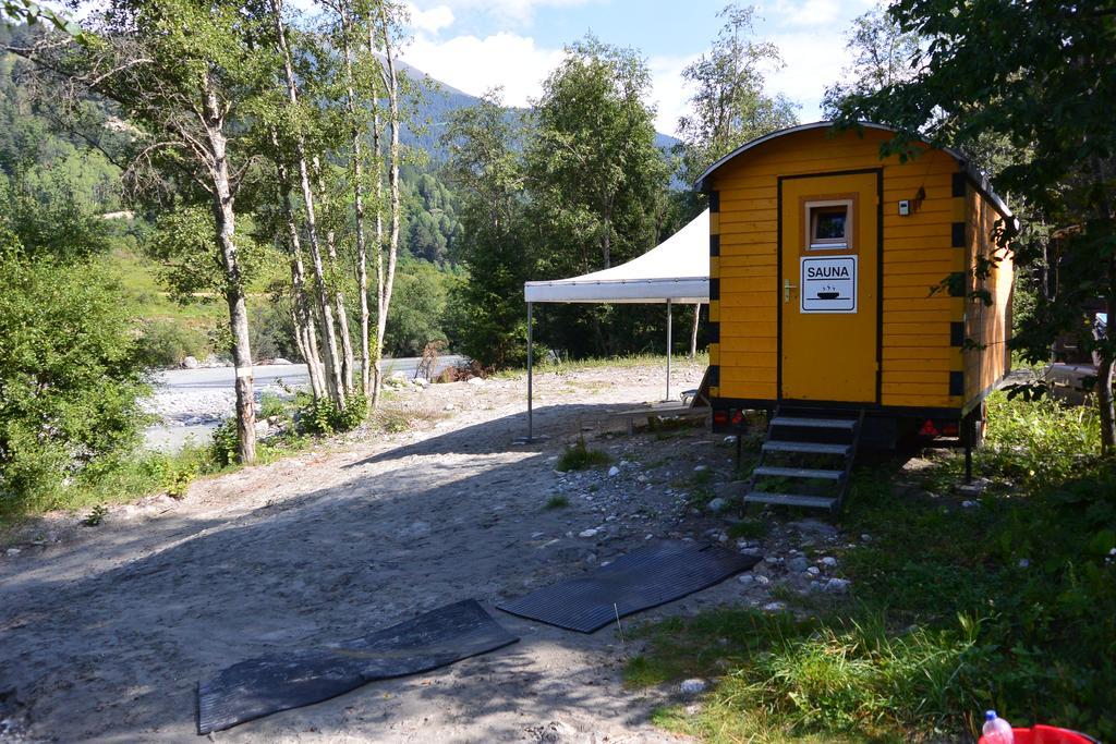Camping Sur En Sent Buitenkant foto